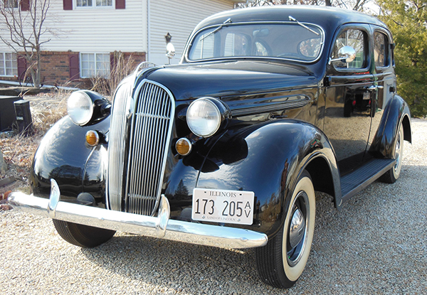 1937 Ply Sedan